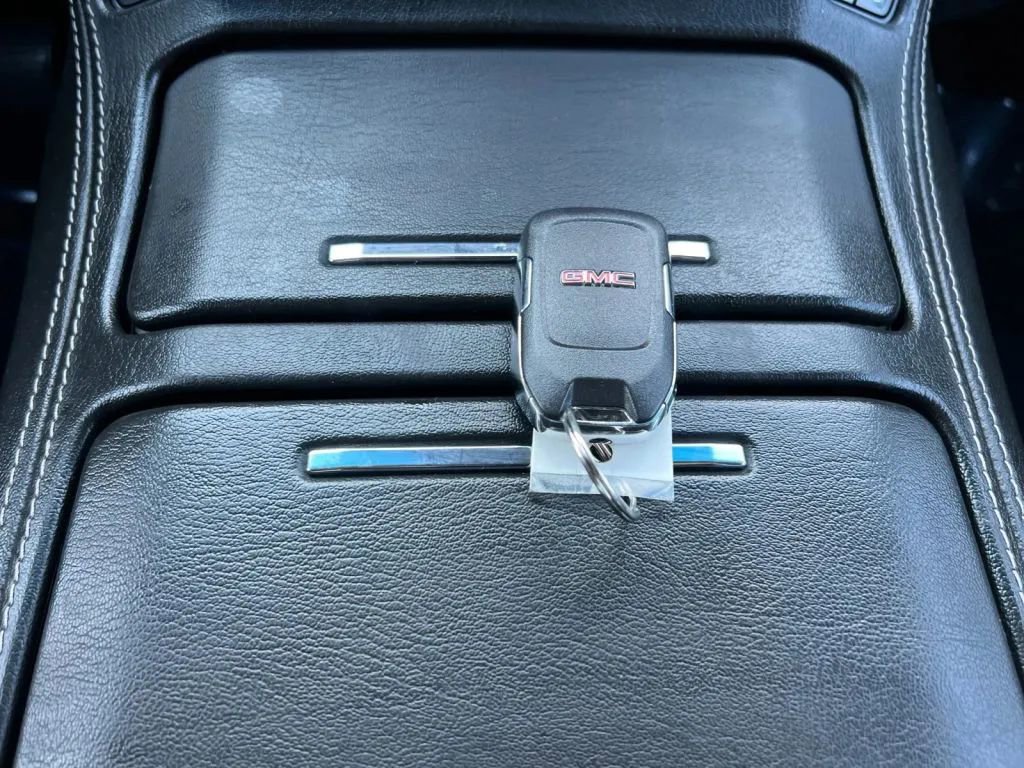 Used 2018 GMC Yukon Denali AWD/4WD image 46