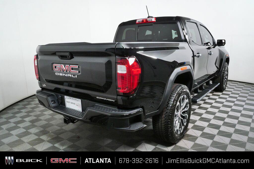 New 2026 GMC Canyon Denali AWD/4WD image 12