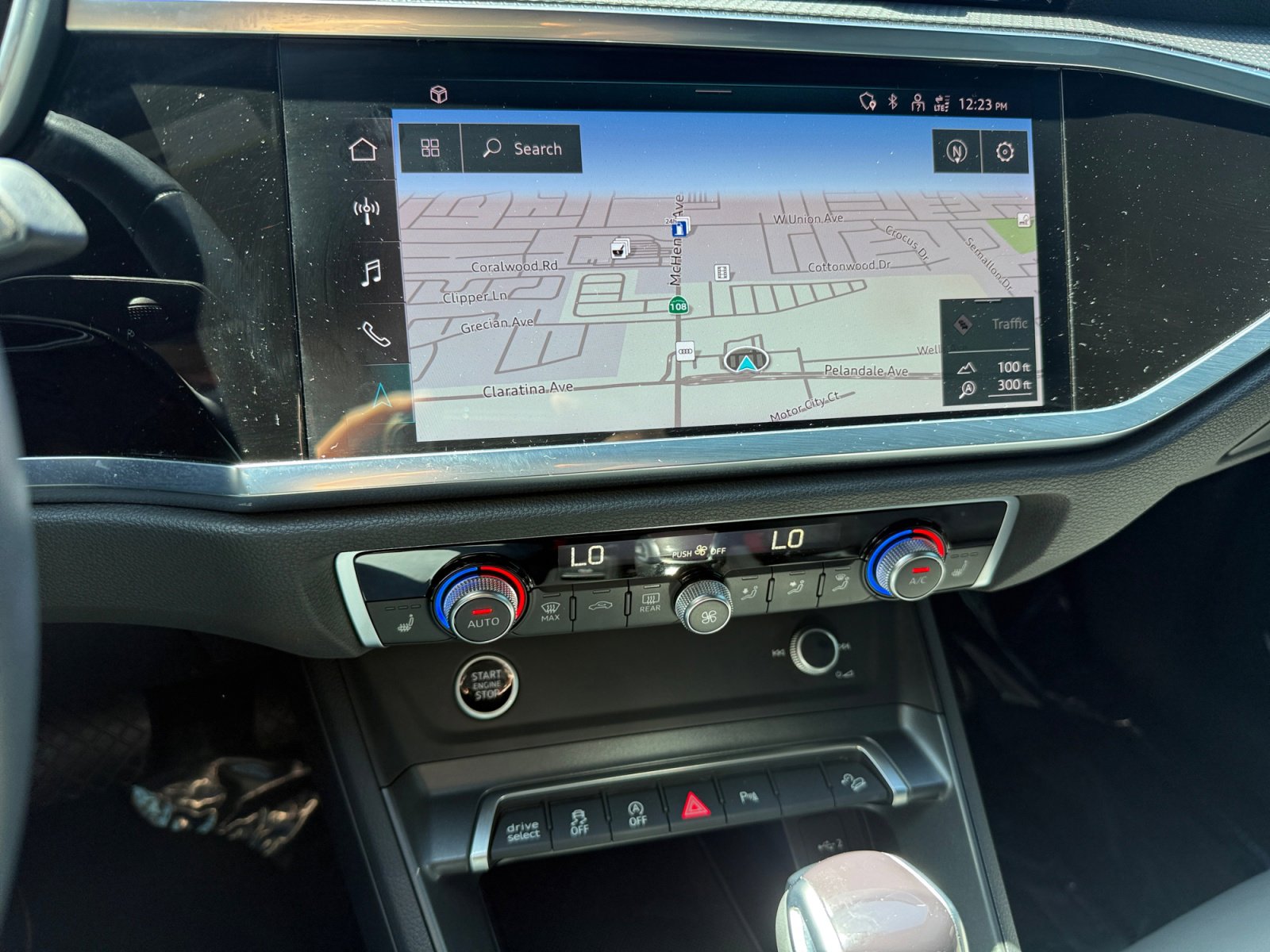 Used 2022 Audi Q3 2.0T Premium Plus w/ Premium Plus Package image 12