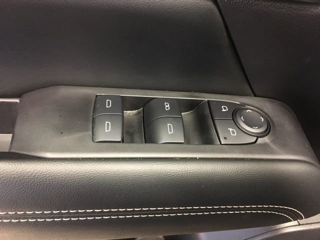 Used 2025 GMC Terrain Elevation image 32