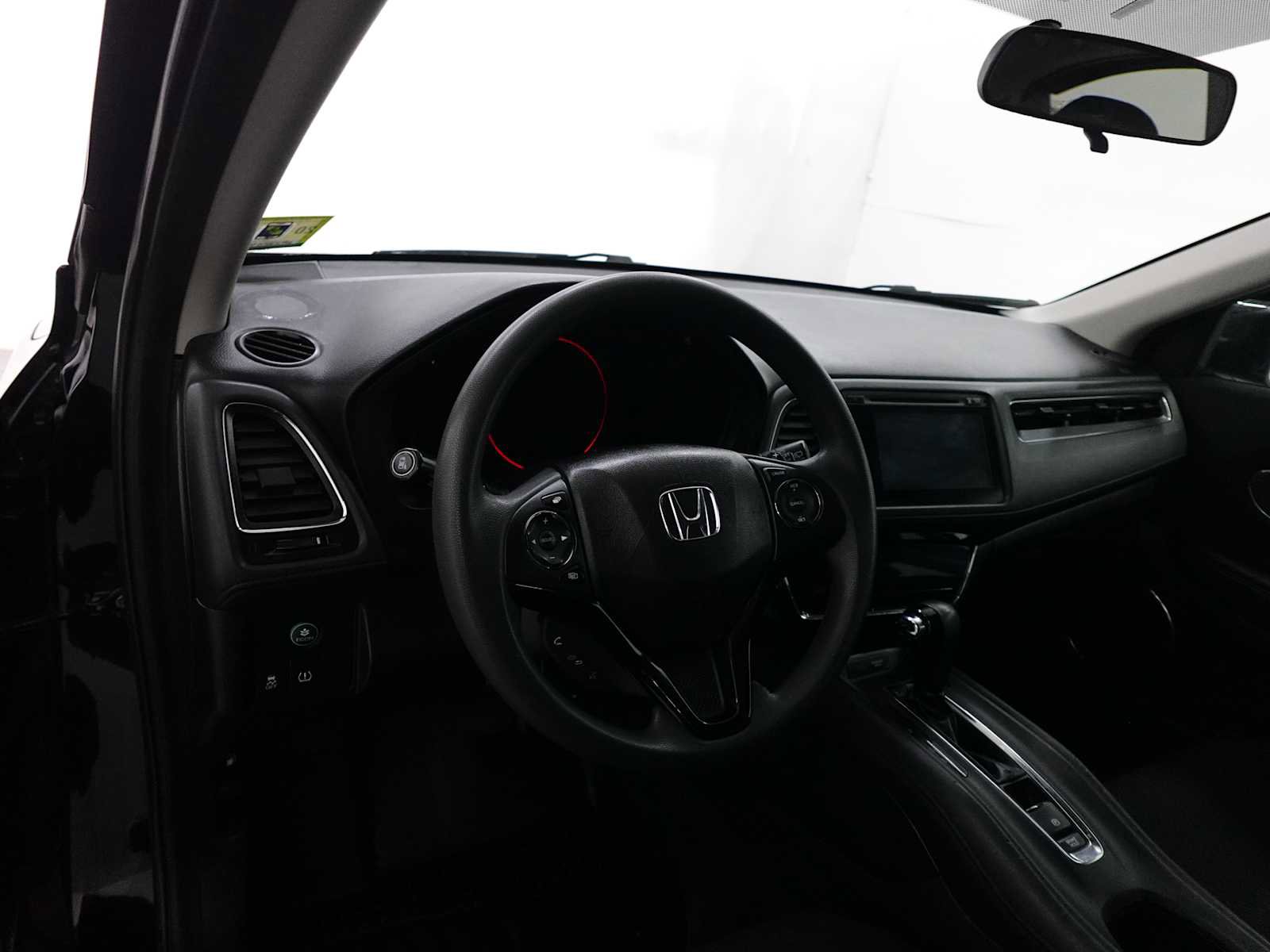 Used 2017 Honda HR-V EX image 15