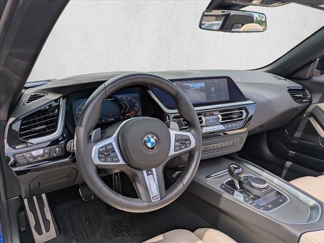 Used 2024 BMW Z4 M40i w/ Premium Package RWD image 10