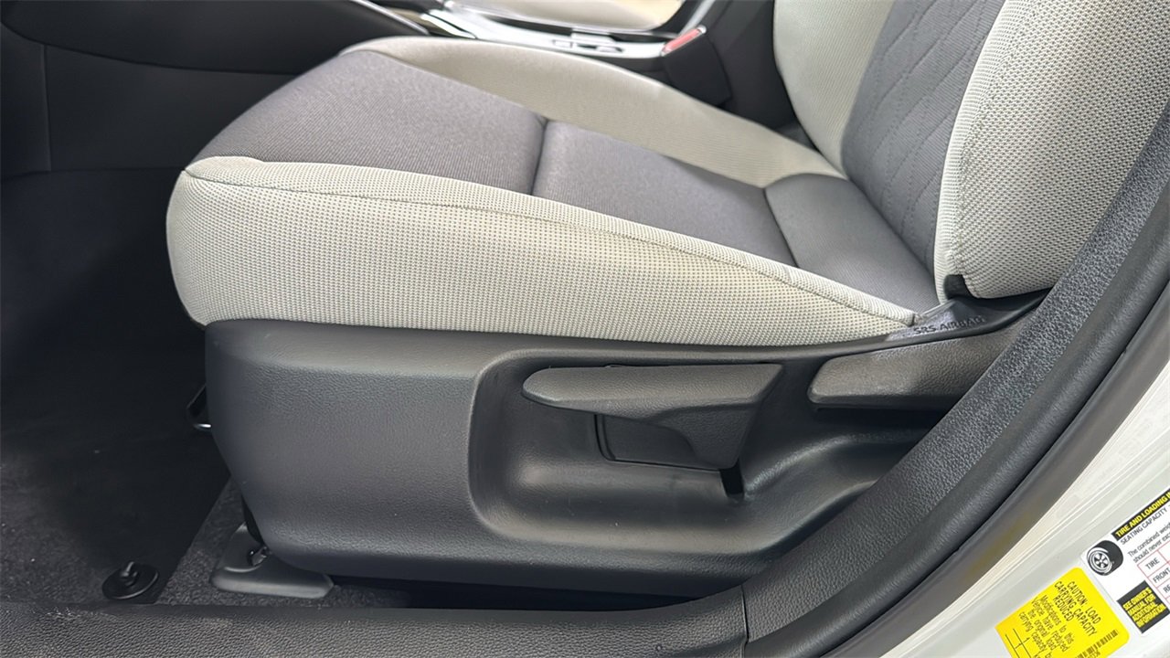 New 2026 Toyota Corolla LE image 14