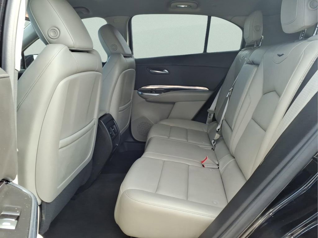 Used 2020 Cadillac XT4 Luxury image 16