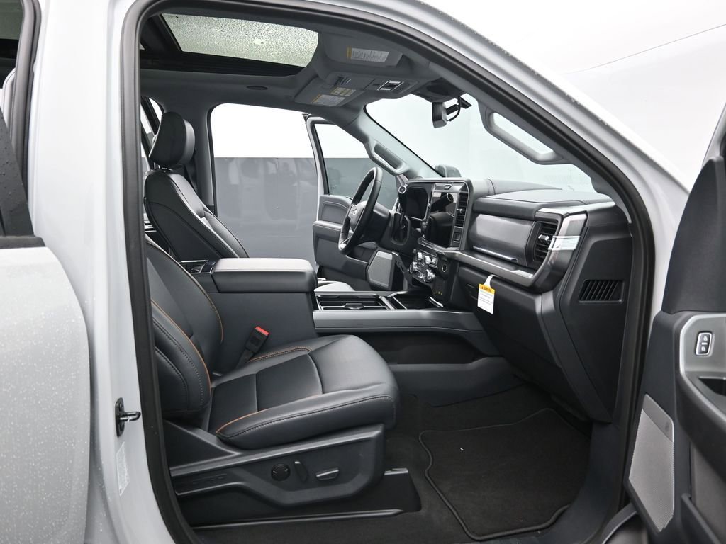 Used 2026 Ford F250 Lariat w/ Tremor Off-Road Package AWD/4WD image 32