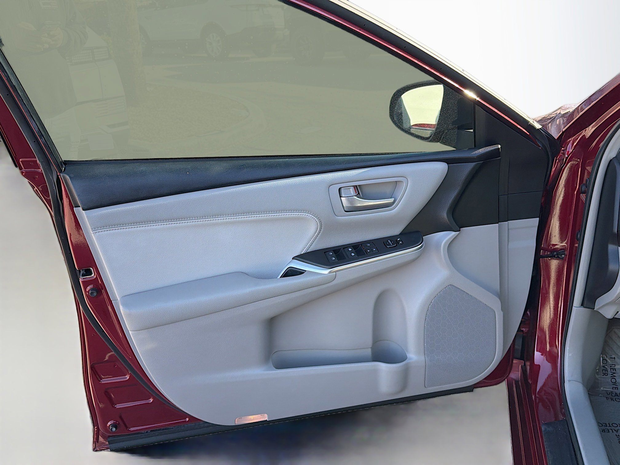 Used 2017 Toyota Camry XLE w/ Moonroof Package image 20