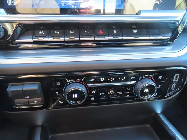 Certified 2025 Chevrolet Silverado 1500 High Country w/ Technology Package image 30