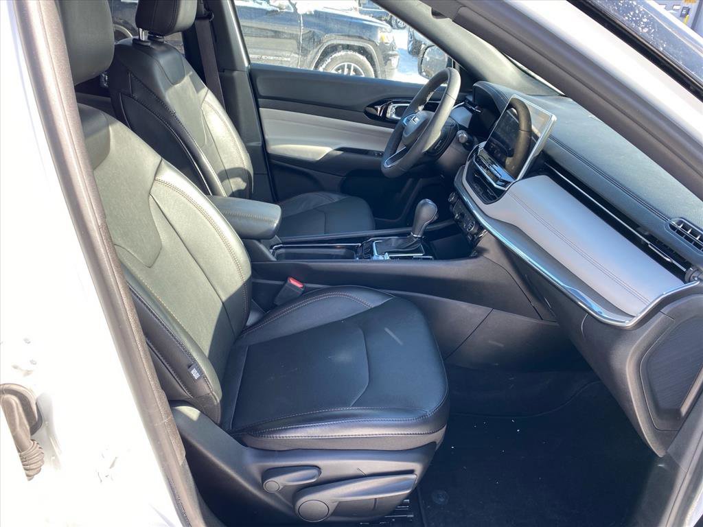 Used 2023 Jeep Compass Limited image 23