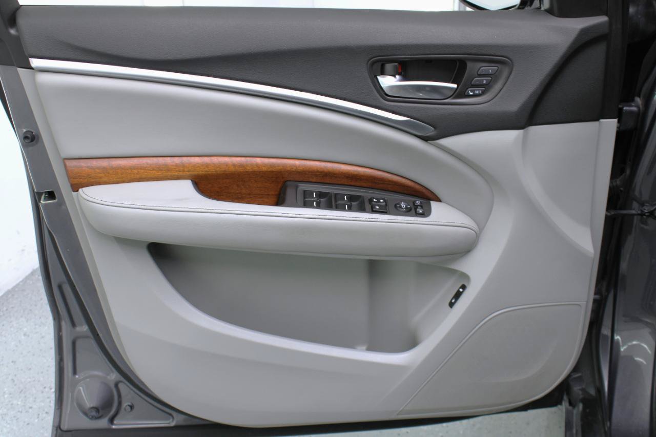 Used 2018 Acura MDX w/ Advance Package FWD image 35