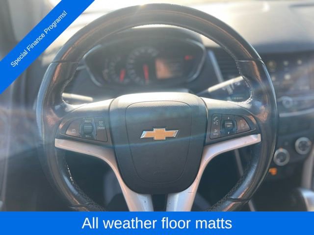 Used 2019 Chevrolet Trax LT w/ LT Convenience Package image 12