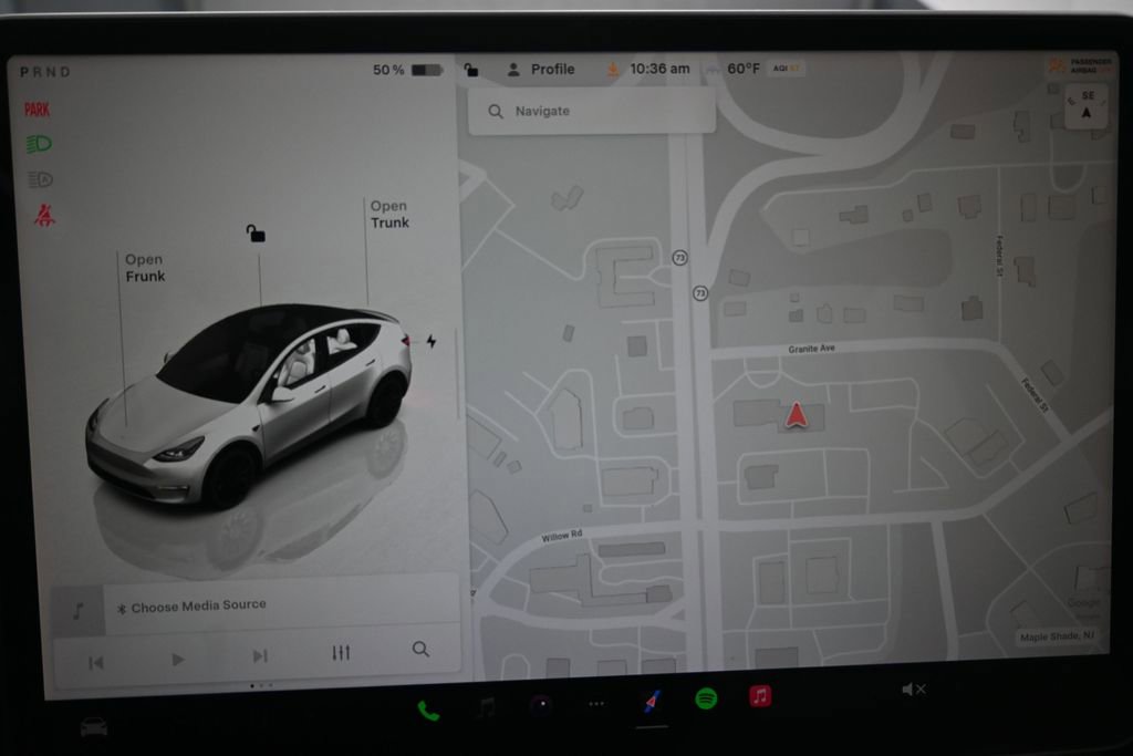 Used 2022 Tesla Model Y Performance AWD/4WD image 11