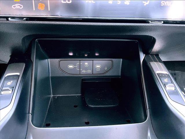 Used 2024 Kia Sorento S image 23