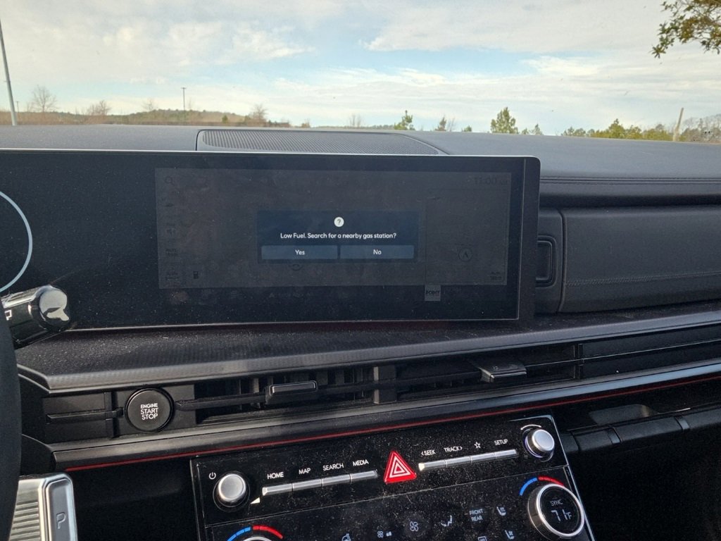 Used 2024 Hyundai Santa Fe Calligraphy image 14