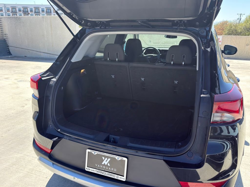 Used 2025 Chevrolet TrailBlazer LT image 10