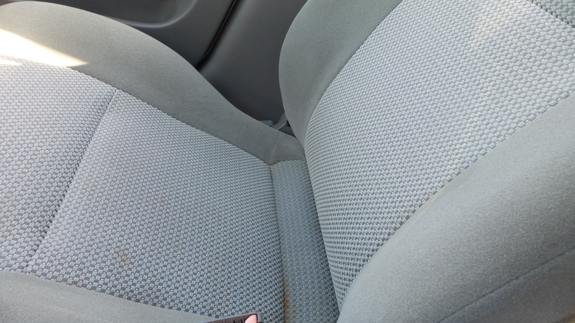 Used 2006 Suzuki Forenza Sedan FWD image 21