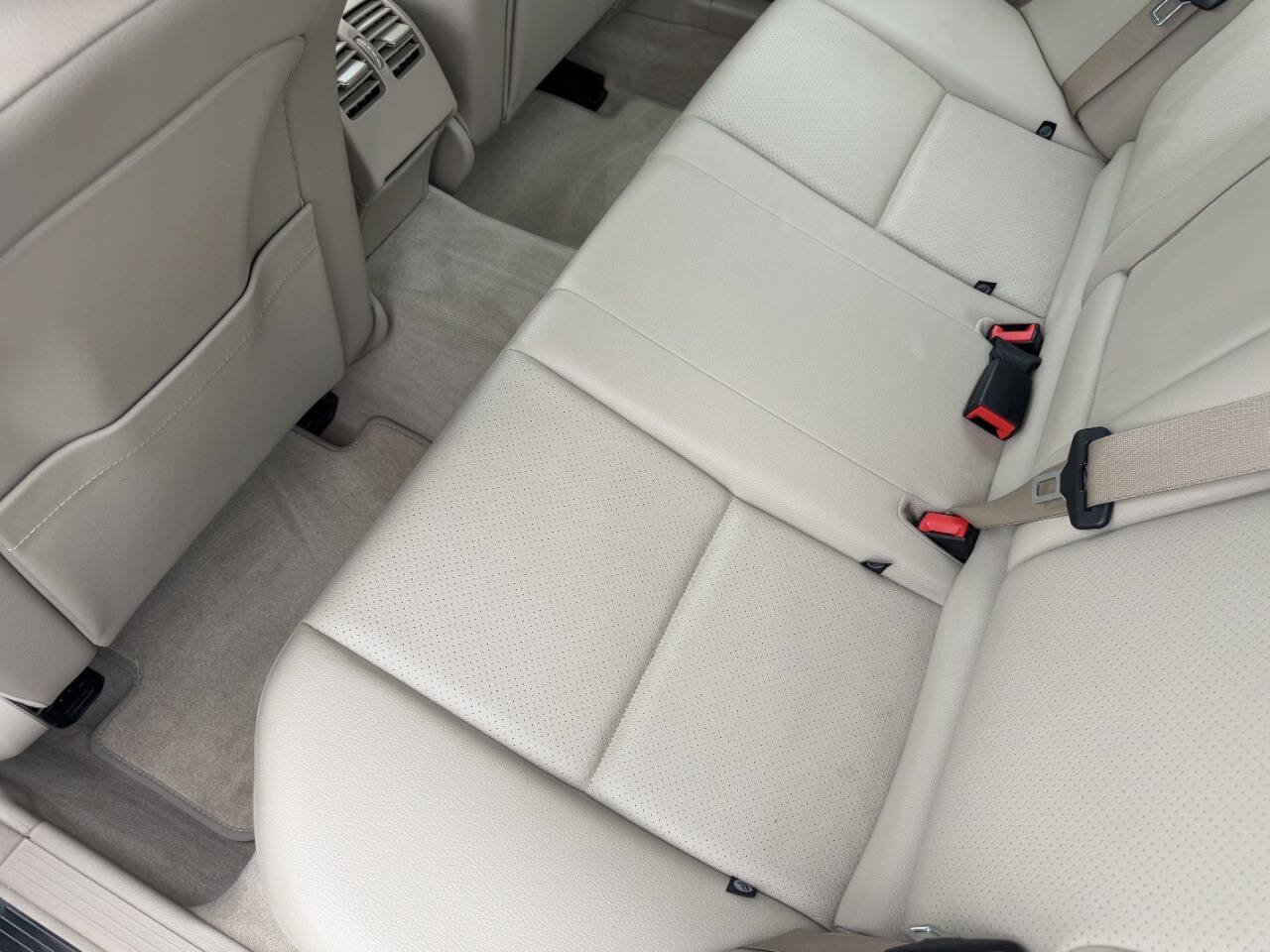 Used 2012 Mercedes-Benz C 300 4MATIC Sedan image 18
