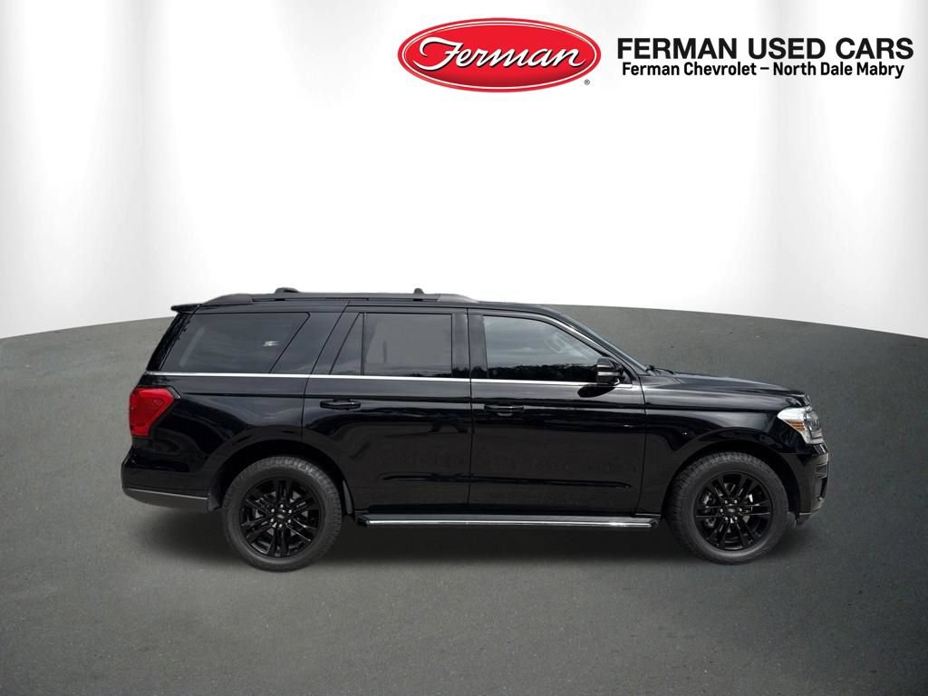 Used 2023 Ford Expedition XLT RWD image 2