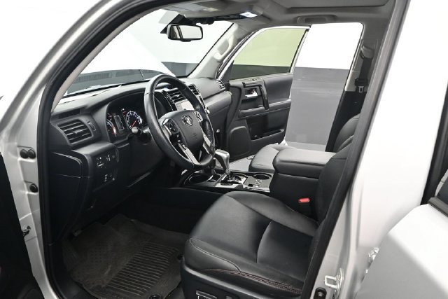 Used 2024 Toyota 4Runner TRD Off-Road Premium w/ Moonroof Package AWD/4WD image 6