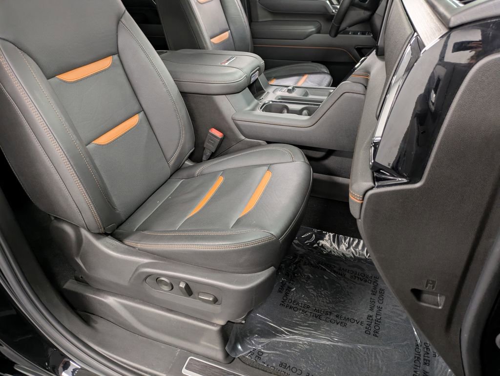 Used 2025 GMC Sierra 2500 AT4 w/ Technology Package image 30