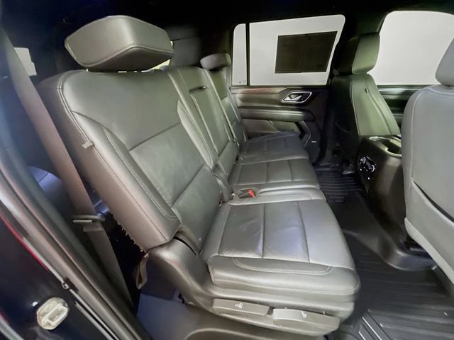 Used 2022 Chevrolet Suburban LT AWD/4WD image 29