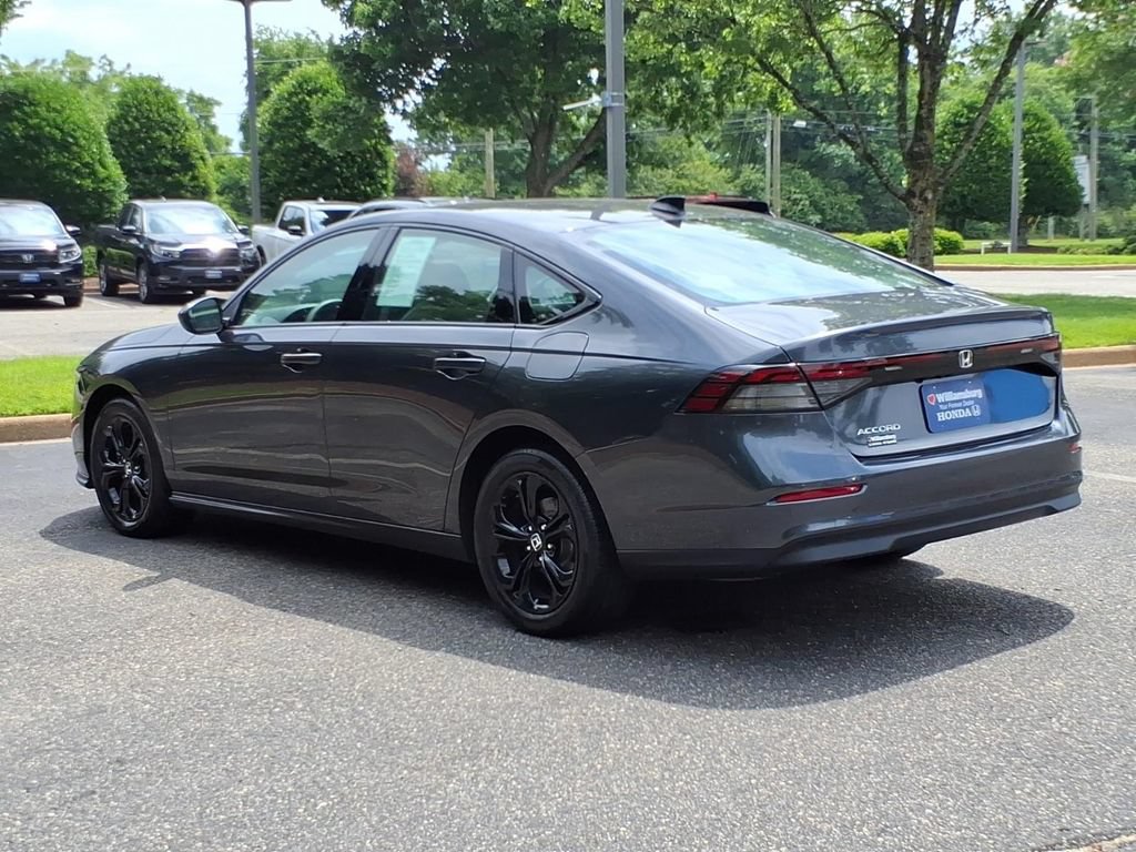 Used 2025 Honda Accord SE image 7