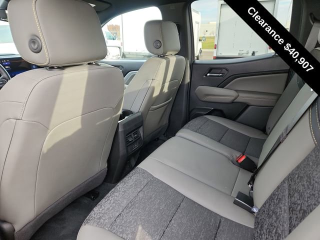 Used 2024 Chevrolet Colorado ZR2 w/ Technology Package image 22