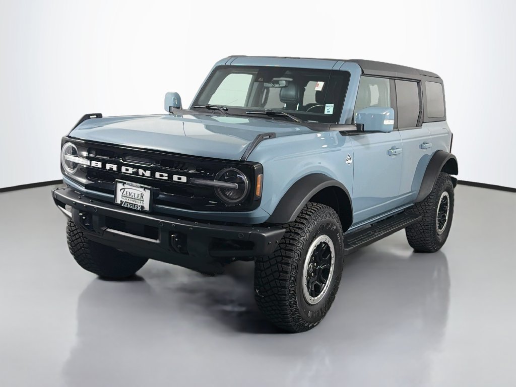 Used 2022 Ford Bronco Outer Banks w/ Sasquatch Package AWD/4WD image 3