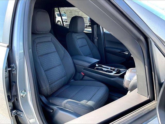 New 2027 Chevrolet Equinox LT FWD image 30