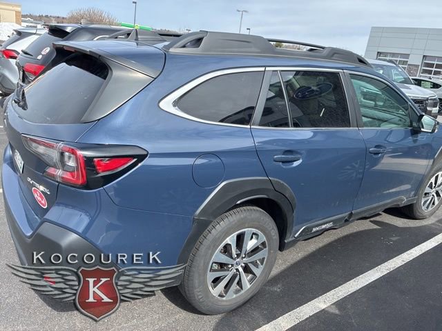 Used 2024 Subaru Outback Premium image 6