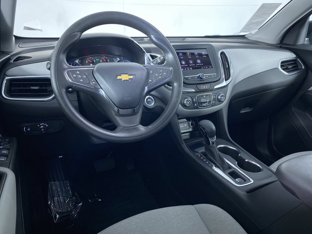 Certified 2024 Chevrolet Equinox LS w/ LS Convenience Package FWD image 2