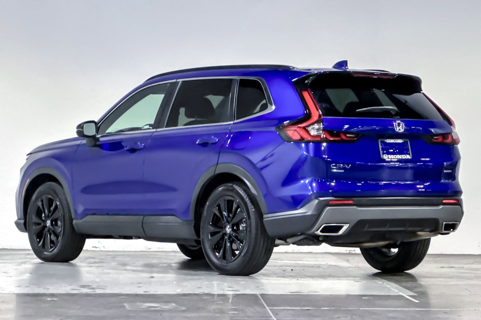Certified 2023 Honda CR-V Sport Touring image 3