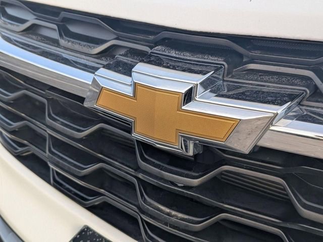 Used 2025 Chevrolet Trax LT image 9