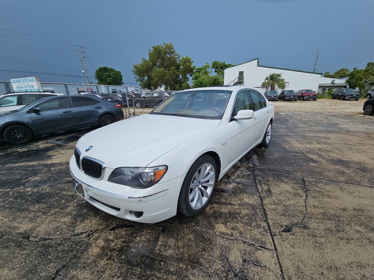 Used 2007 BMW 750i RWD image 1
