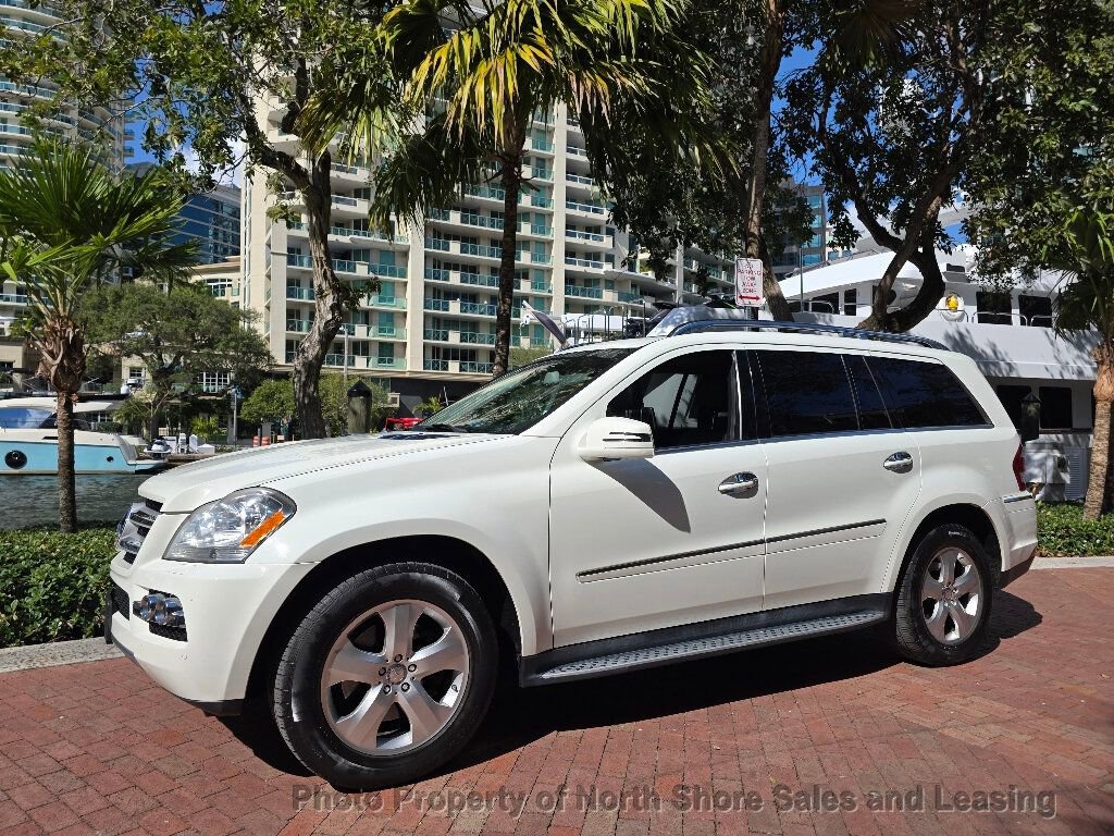 Used 2011 Mercedes-Benz GL 450 4MATIC image 3