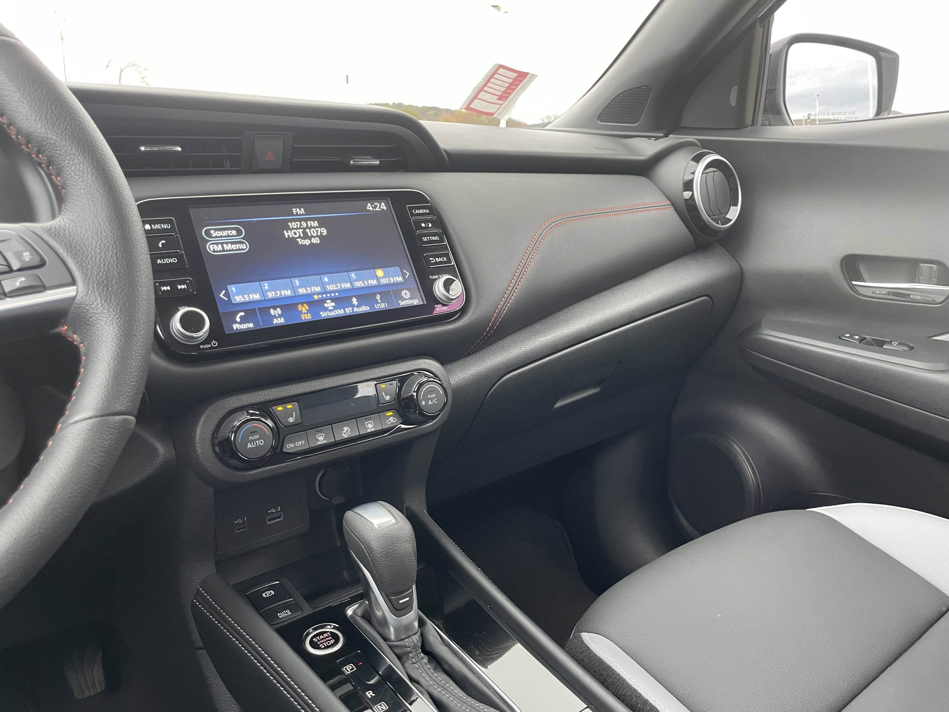 Used 2023 Nissan Kicks SR w/ SR Premium Package image 22