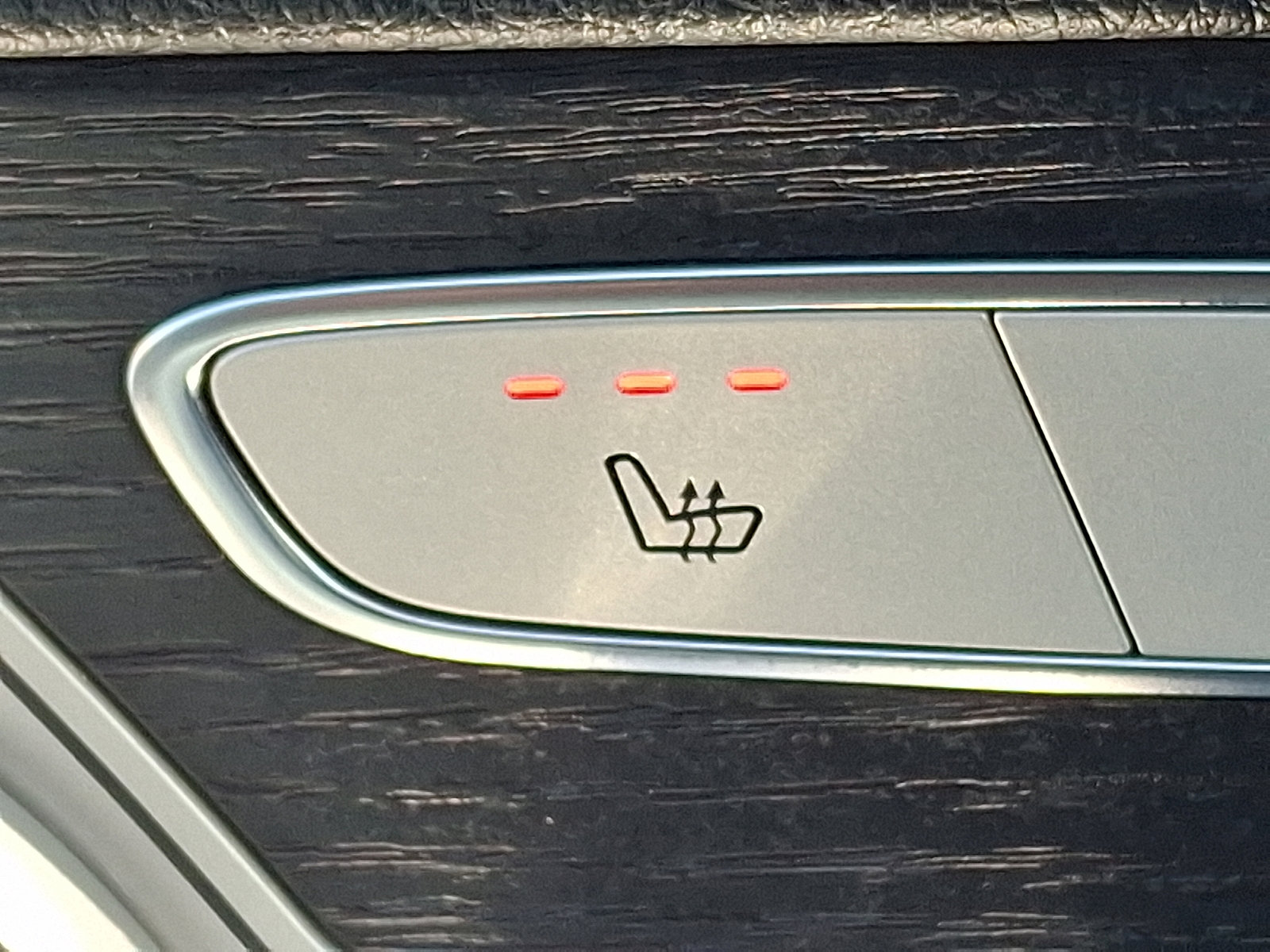 Used 2021 Mercedes-Benz GLC 300 4MATIC image 25