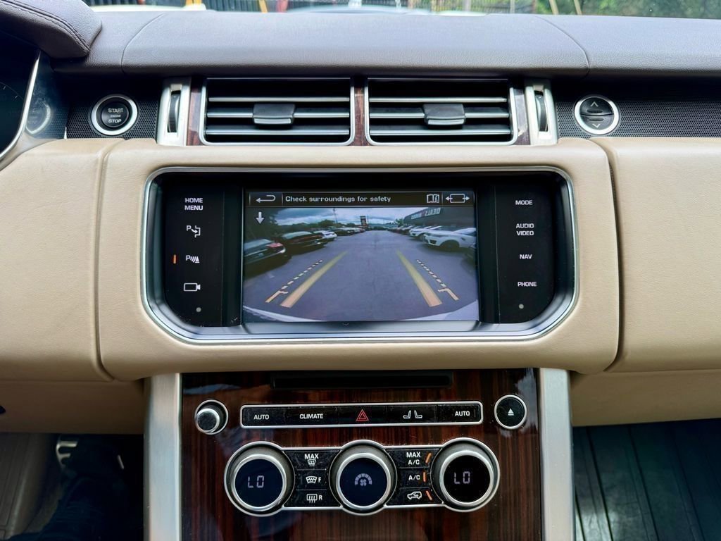 Used 2014 Land Rover Range Rover Supercharged image 22