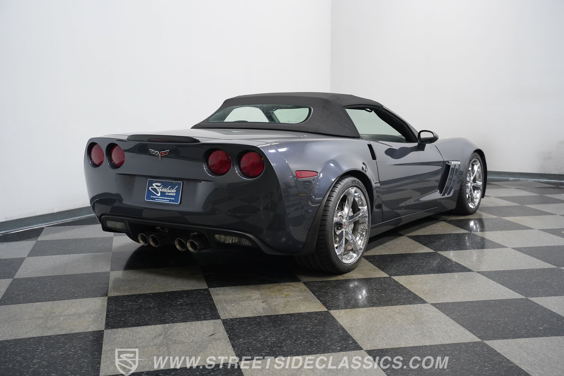 Used 2012 Chevrolet Corvette Grand Sport w/ 3LT Preferred Equipment Group RWD image 12