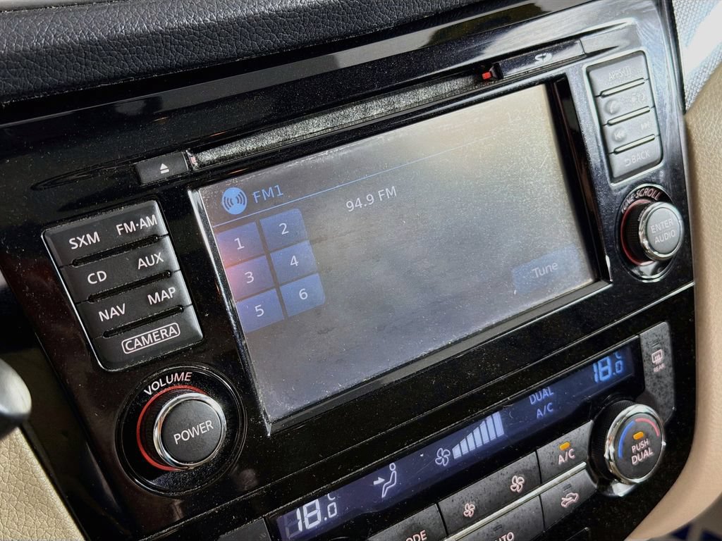 Used 2015 Nissan Rogue SL AWD/4WD image 15