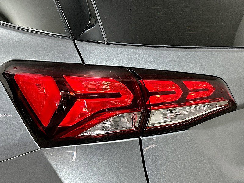 Used 2023 Chevrolet Equinox LS w/ LS Convenience Package image 31