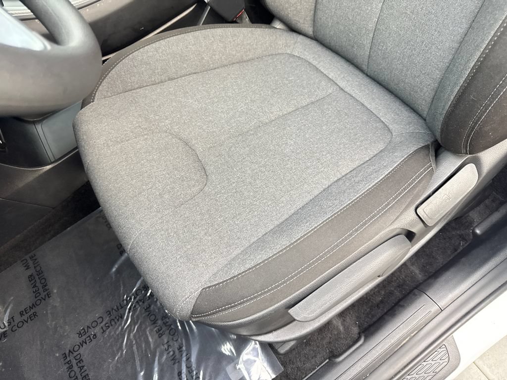 Used 2025 Hyundai Palisade SE FWD image 27