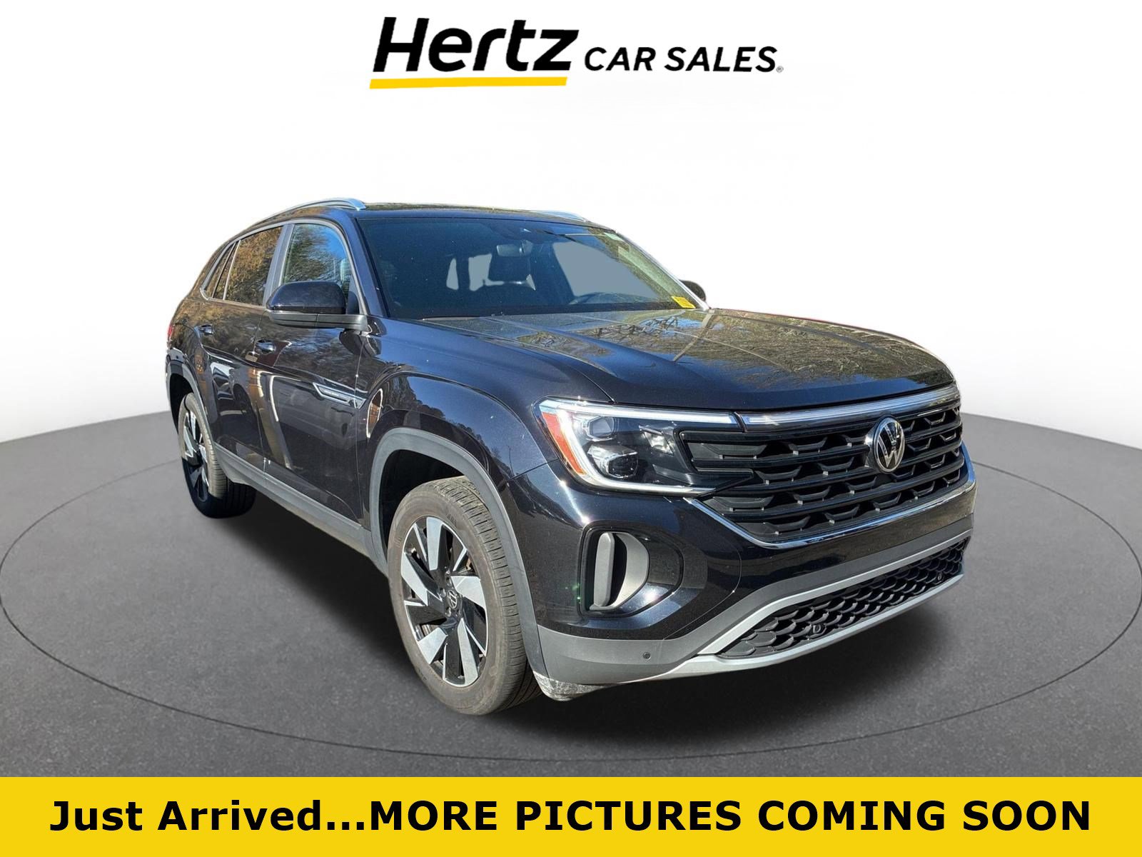 Used 2025 Volkswagen Atlas Cross Sport SE FWD image 1