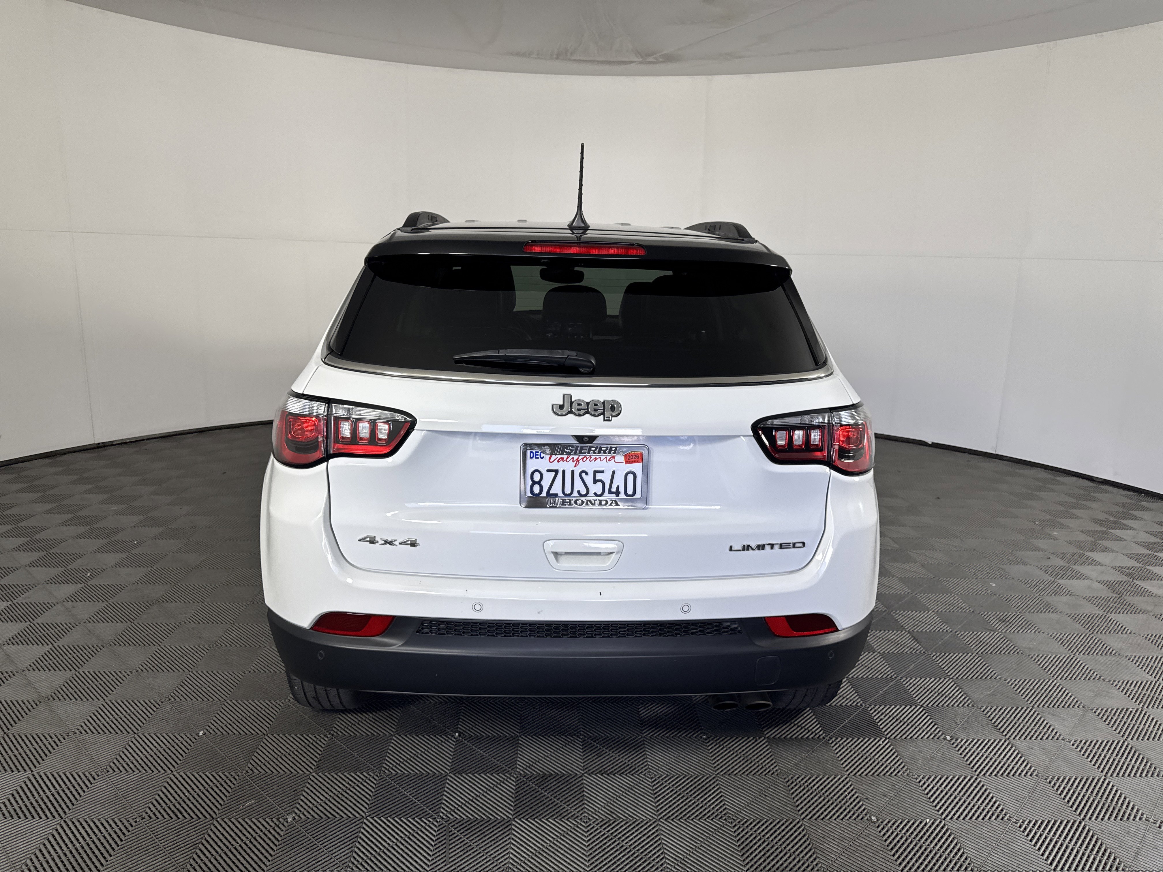 Used 2022 Jeep Compass Limited image 5