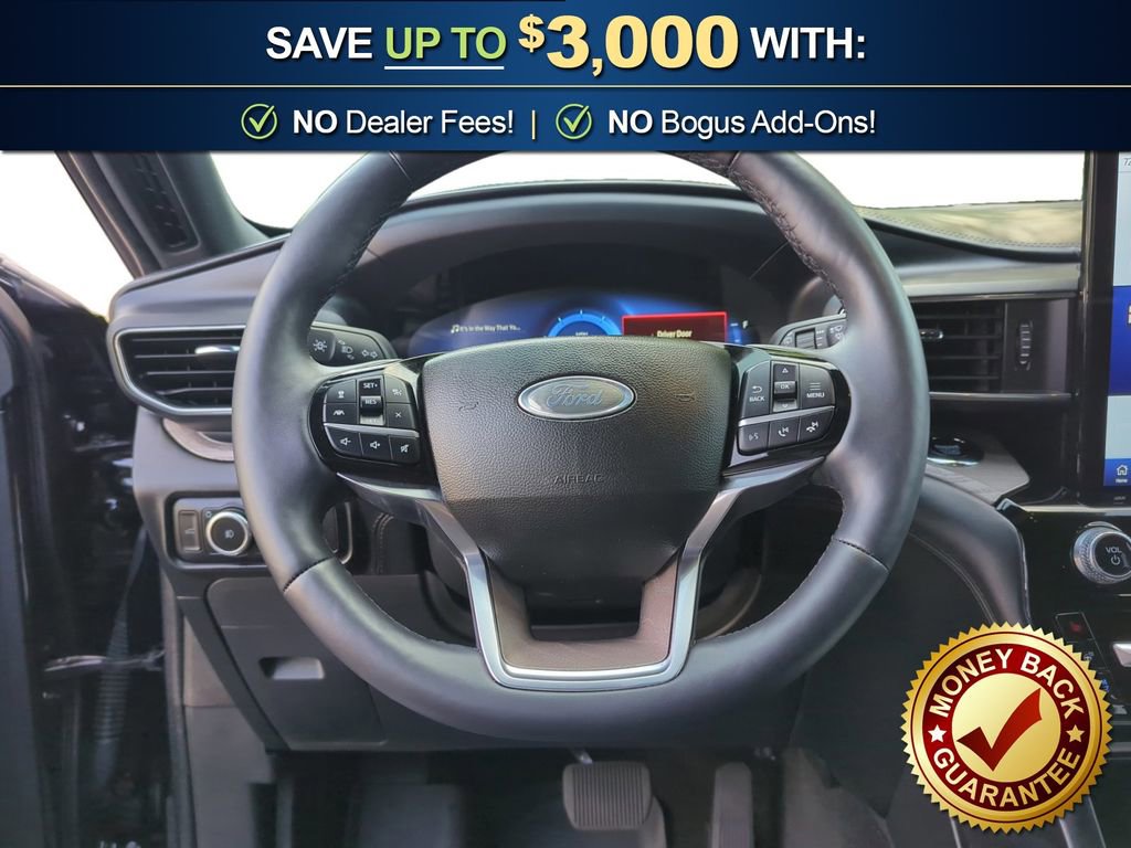 Used 2024 Ford Explorer Platinum w/ Technology Package AWD/4WD image 18