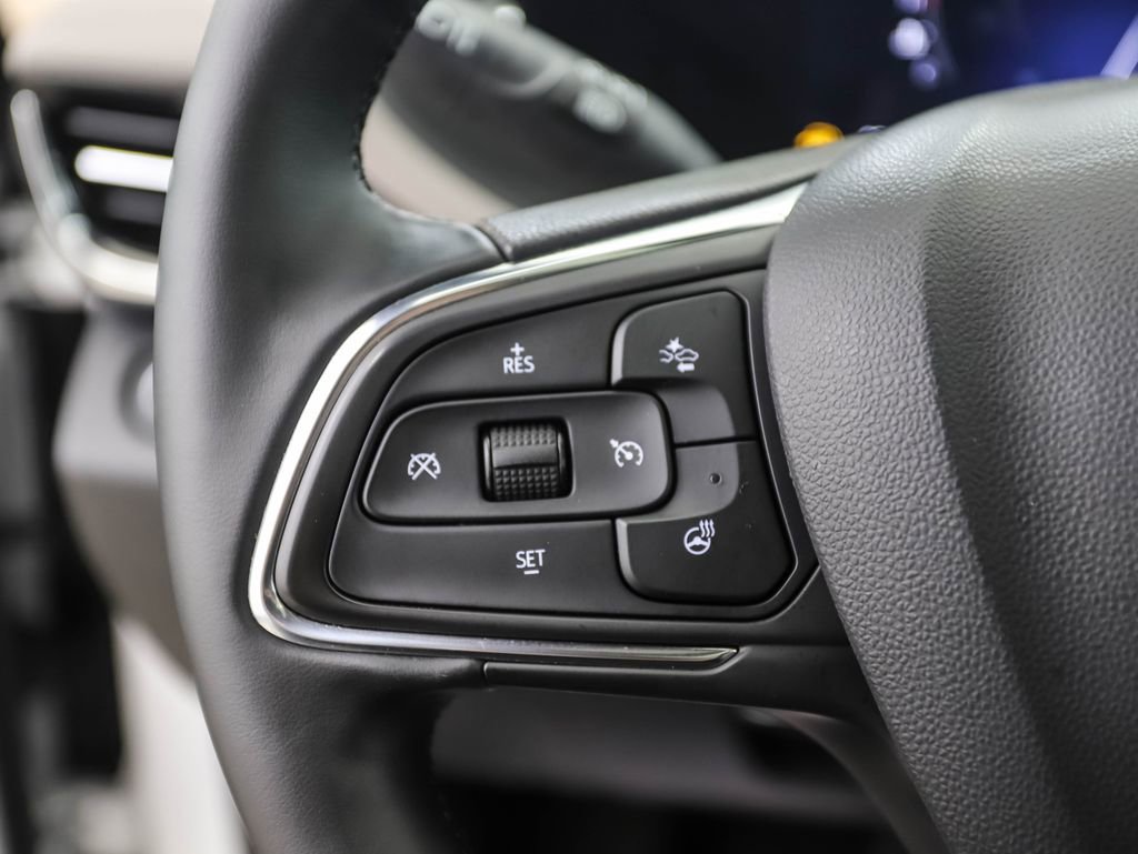 Used 2025 Buick Envista Avenir image 11