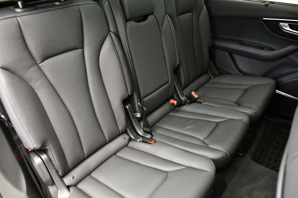 Used 2025 Audi Q7 3.0T Premium Plus w/ Premium Plus Package image 54