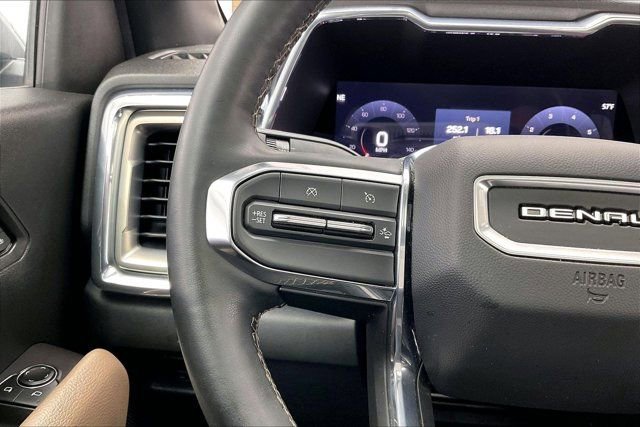 Used 2023 GMC Canyon Denali image 20