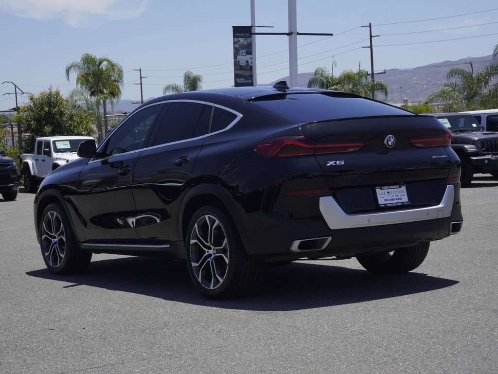 Used 2022 BMW X6 xDrive40i w/ Parking Assistance Package AWD/4WD image 6