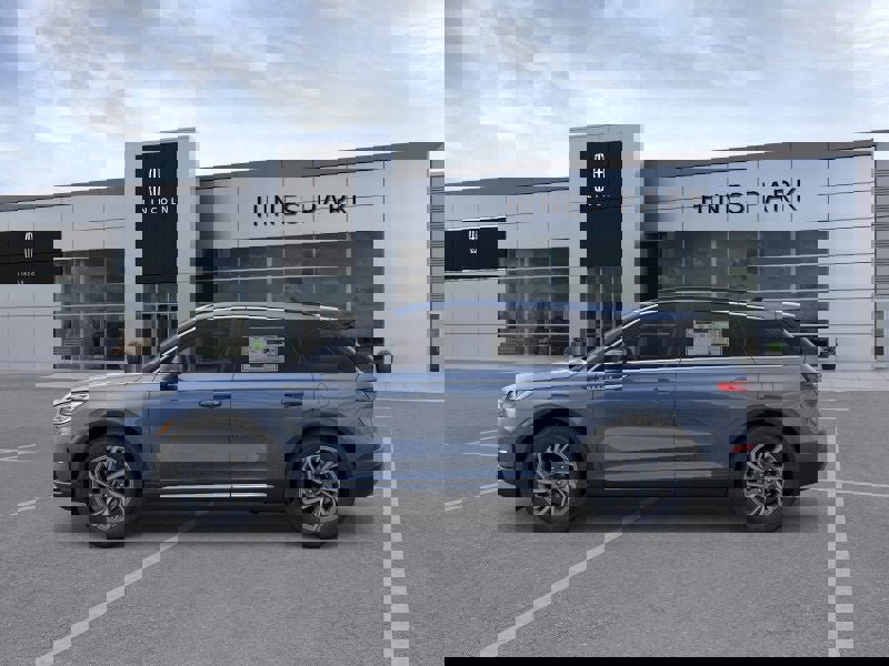 New 2026 Lincoln Corsair Premiere image 3