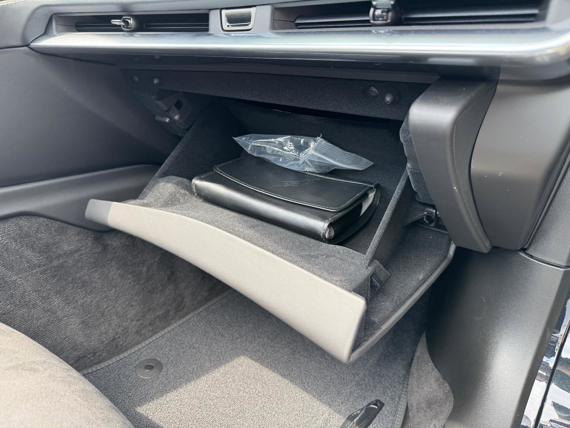 Certified 2024 Chevrolet Corvette Stingray Premium Conv w/ Z51 Performance Package image 24